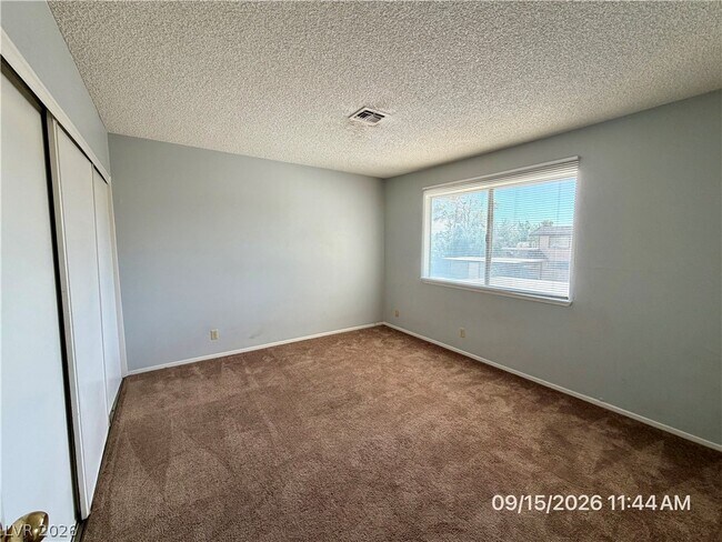 Building Photo - 6132 Meadowgrass Ln