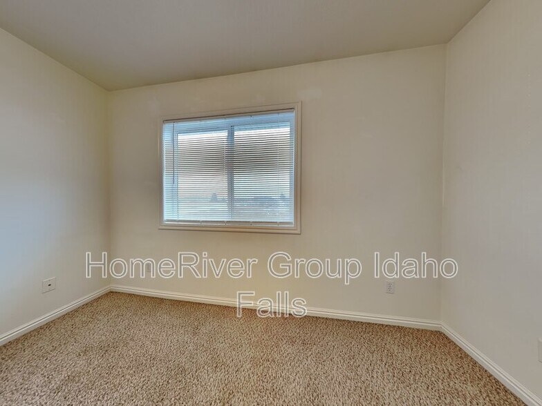 Building Photo - 3358 Briar Creek Ln
