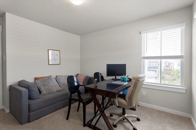 Building Photo - 1530 McKinney Dr