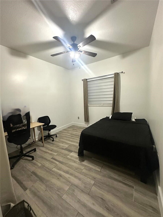 Building Photo - Southwest 3rd Street, Miami, FL 33184 - 4 BR 3 BA single-family home