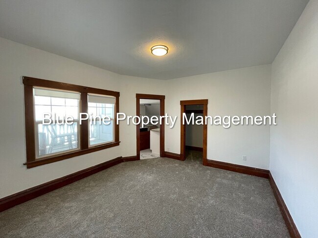 Building Photo - 1265 Canal Ave