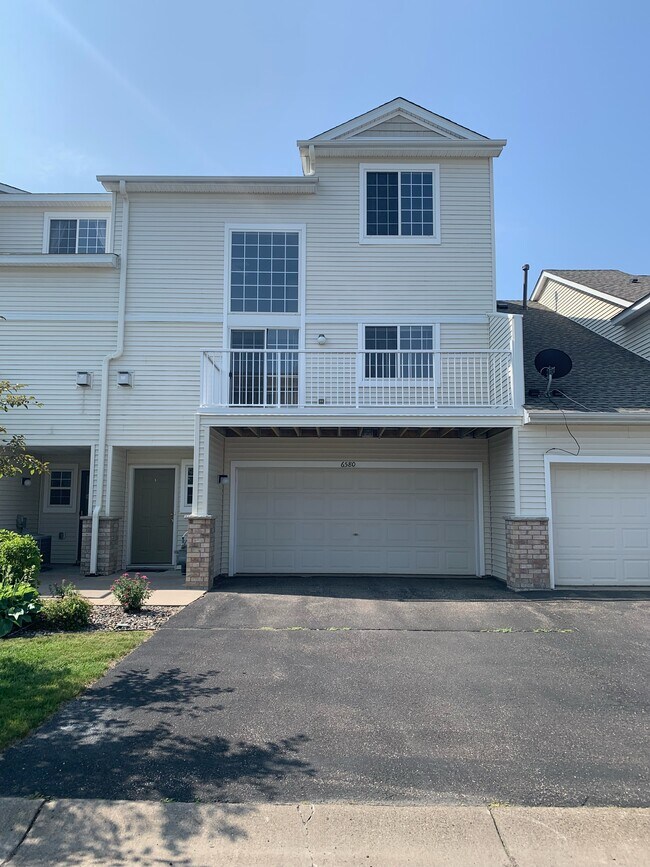 Building Photo - 6580 Olive Ln N