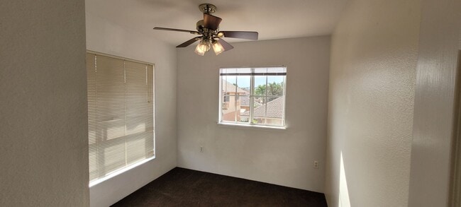 Building Photo - Spacious 3-Bedroom Home in Tropics at Waik...