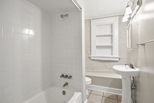 Interior Photo - Richmond