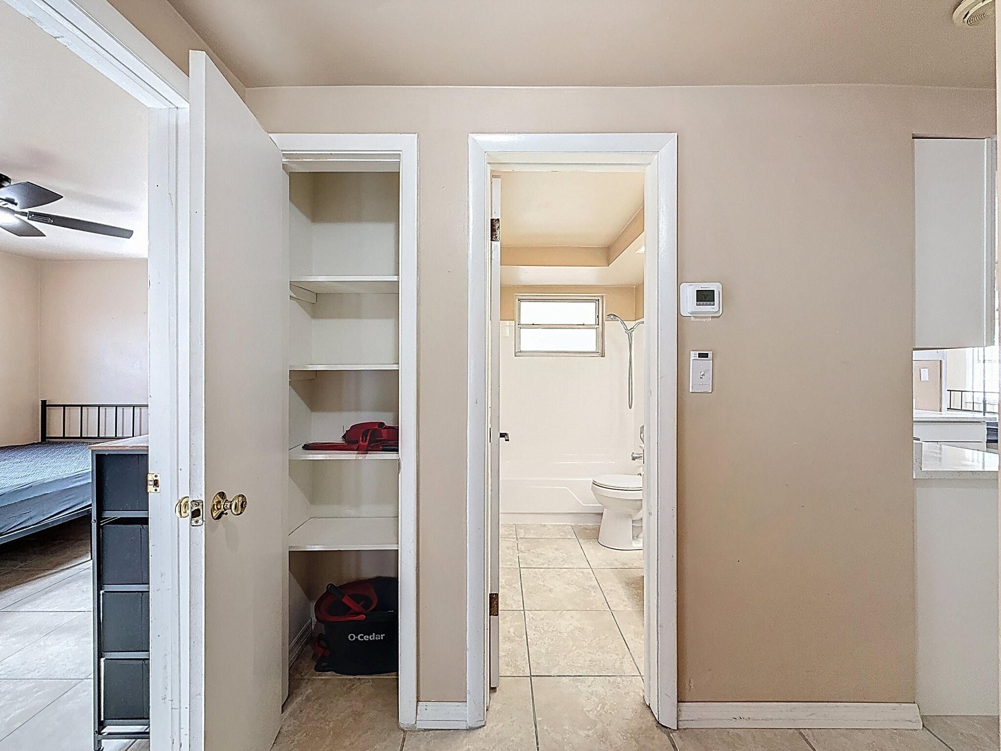 Building Photo - 3632 Brompton Dr