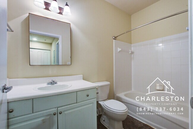 Building Photo - 1300 Park W Blvd