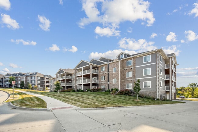Building Photo - 2869 Spring Rose Cir