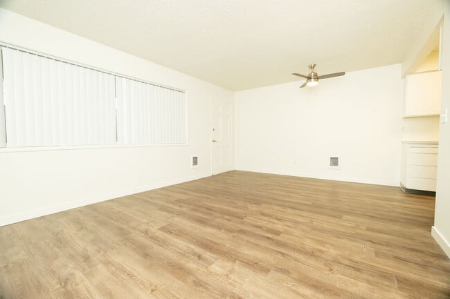 Building Photo - Stylishly Renovated 1 Bedroom in Historic Irvington!