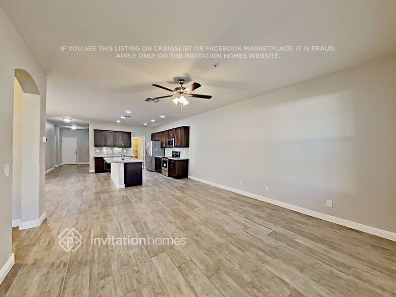 Building Photo - 2293 N Riley Rd