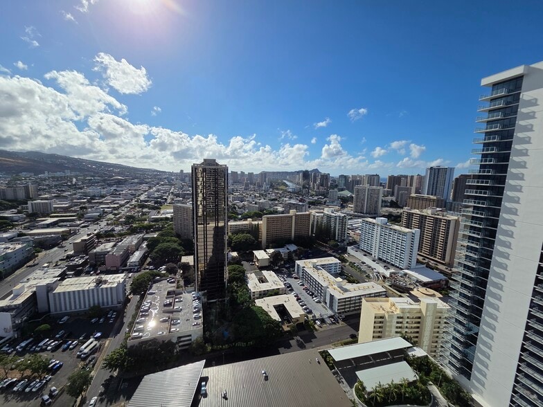 Balcony View - 1515 Liona St