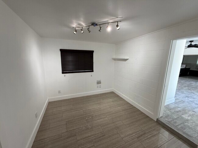 Building Photo - 5967 SW 58th Terrace