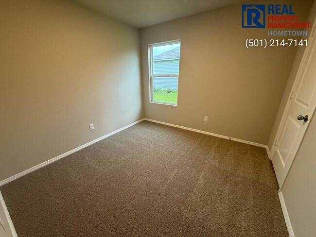 Building Photo - 6016 Croft Ave