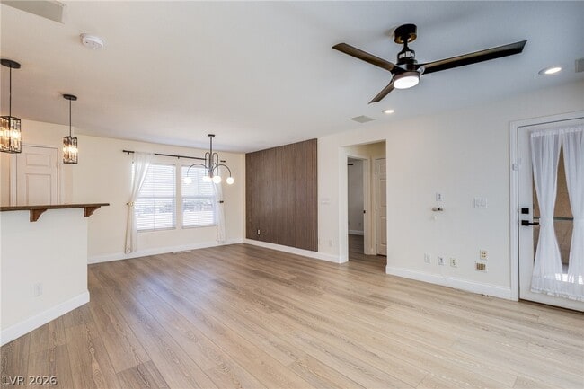 Building Photo - 10417 Badger Ravine St