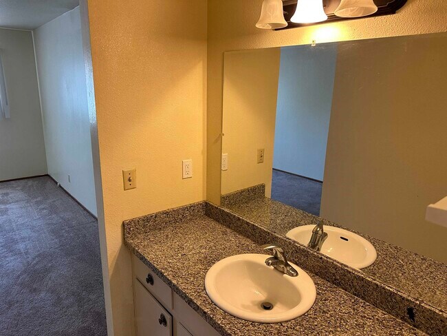 Building Photo - 3612 Jamison Way