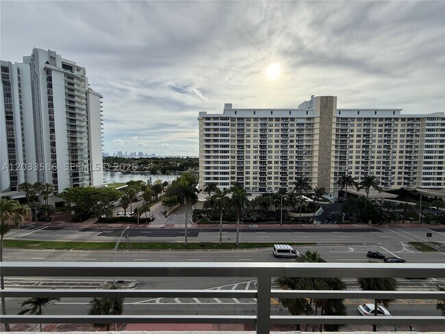 Building Photo - 5555 Collins Ave