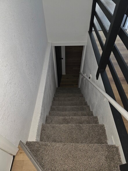 Building Photo - 5419 Ridgeway Ave