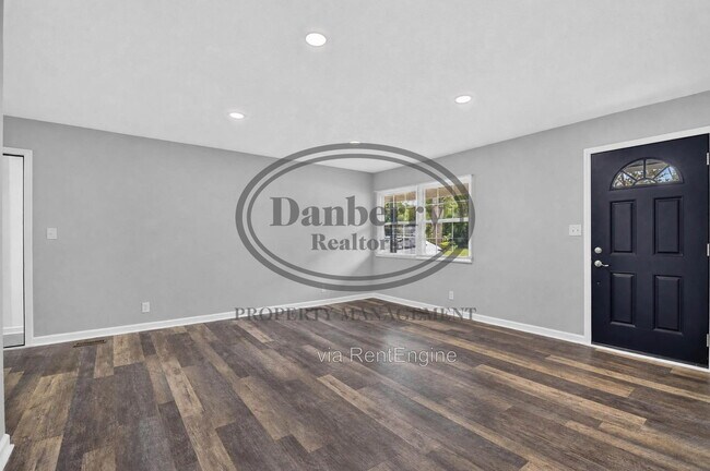 Building Photo - 6051 Graystone Dr