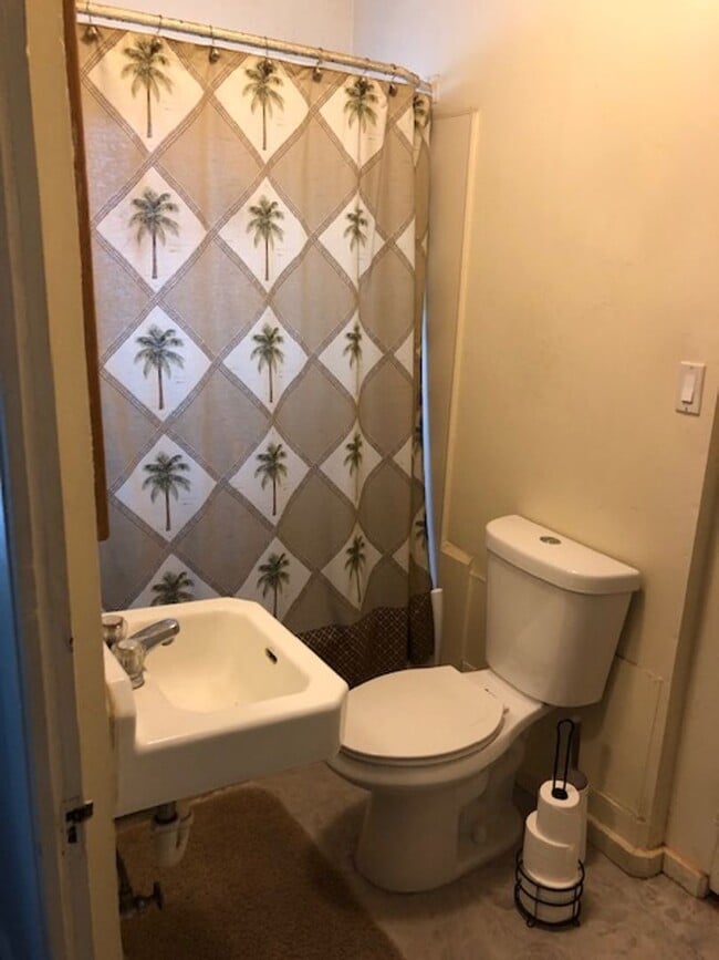 Building Photo - Jeffrey and Foothill Properties