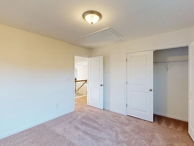 Building Photo - FIRST MONTH IS ON US   CHARMING 4- BEDROOM HOME IN LAURELBROOK COMMUNITY