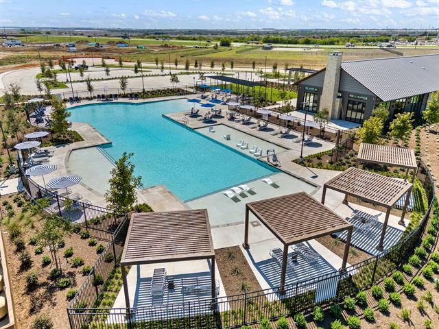 Building Photo - 1216 W Yarrow Ave