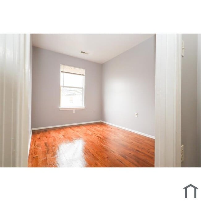 Building Photo - 3 Bedroom New Townhouse