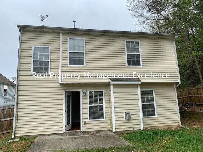 Building Photo - Amazingly Spacious Residence, Available In...