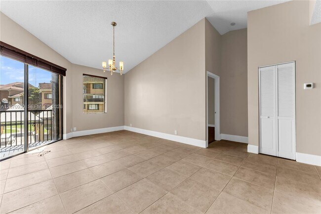 Building Photo - 15563 N Miami Lakeway