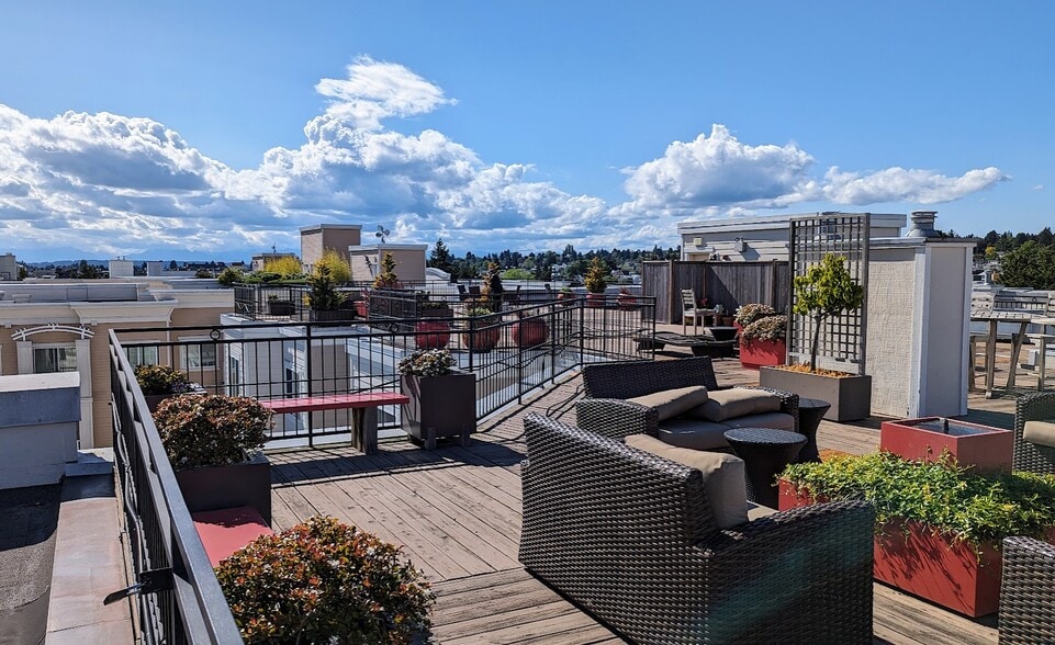 Roofdeck - 1525 NW 57th St