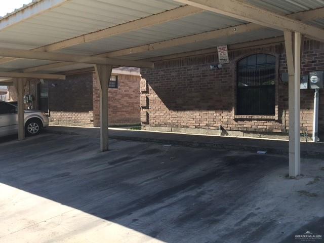 Building Photo - 1504 E Quail St