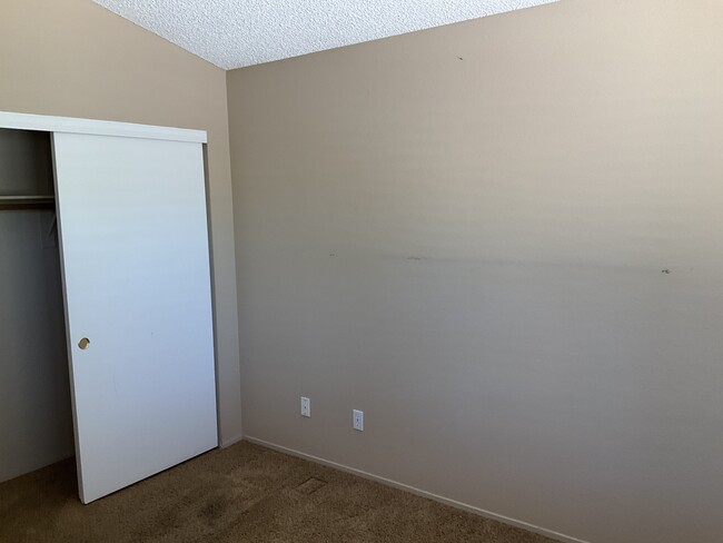 Building Photo - 6500 Fresh Meadows Ln