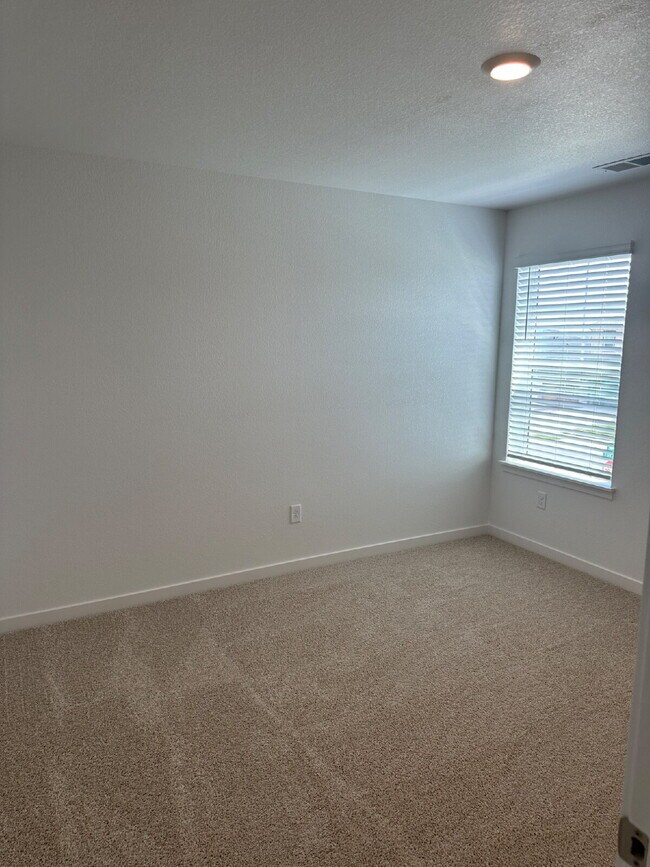 Building Photo - Brand New Beautiful Home in Mead!!!!