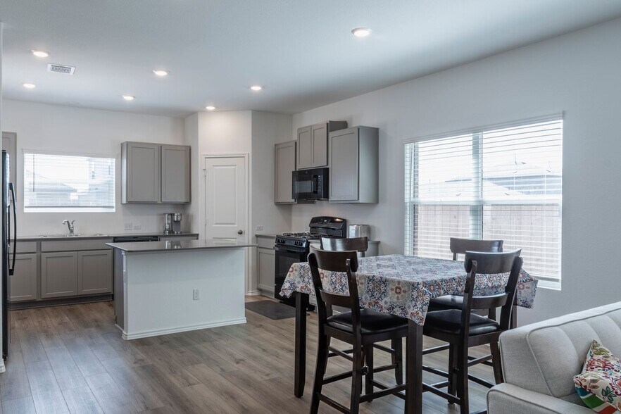 Building Photo - 311 Canley Loop