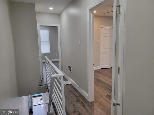 Building Photo - 1514 S 27th St