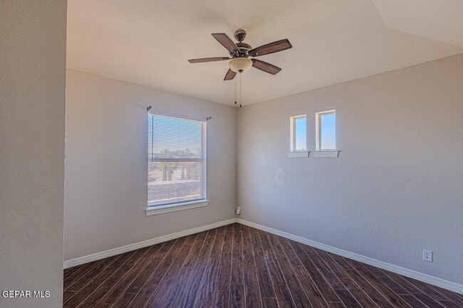 Building Photo - 5717 Saplinas Rd