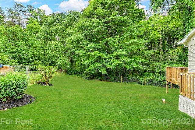 Building Photo - 3735 Somerset Dr