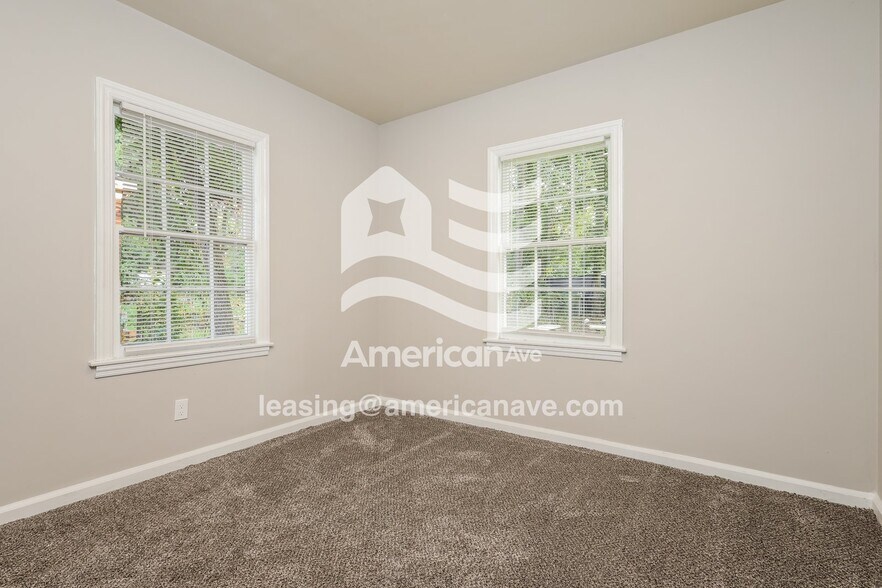 Building Photo - 2831 E Wynnton Ln