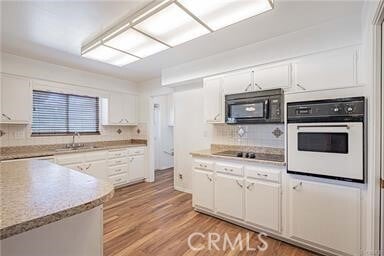 Building Photo - 29780 Thornhill Dr