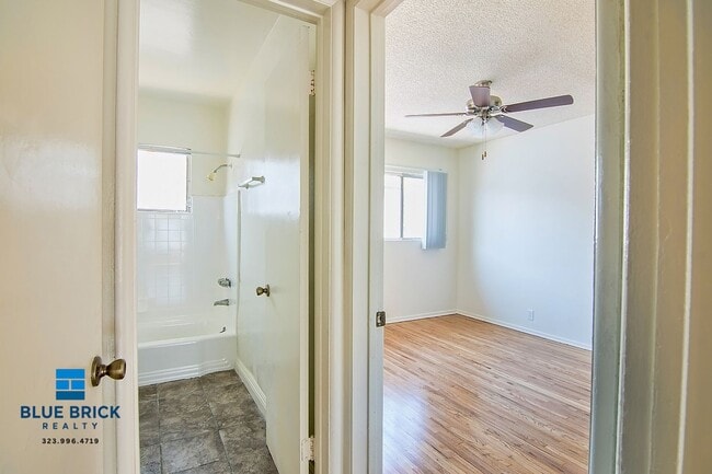 Building Photo - 212 Normandie Ave