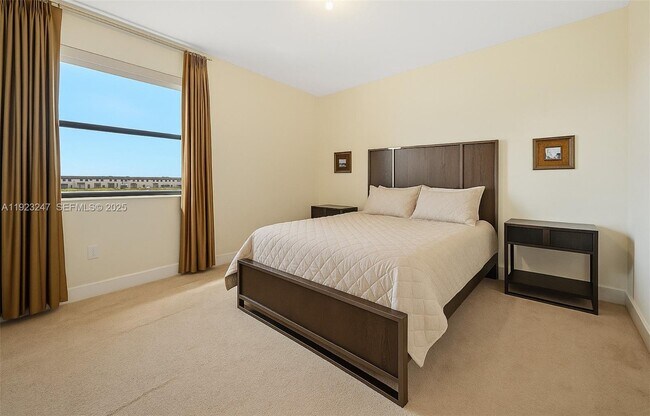 Building Photo - 16060 NW 89th Ct