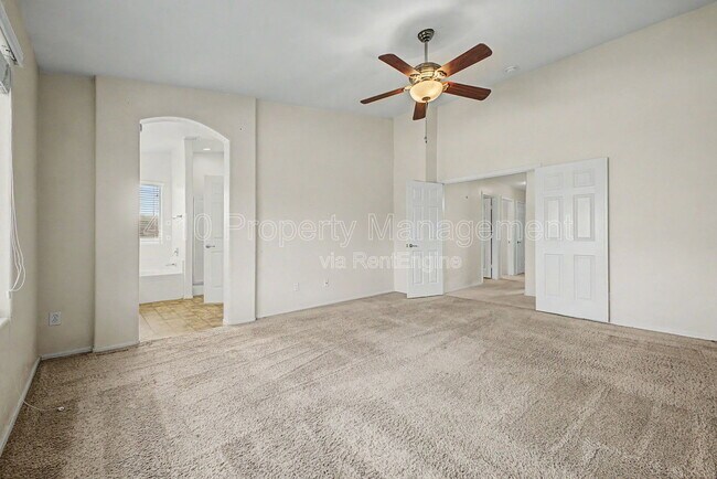 Building Photo - 6508 W Hilton Ave