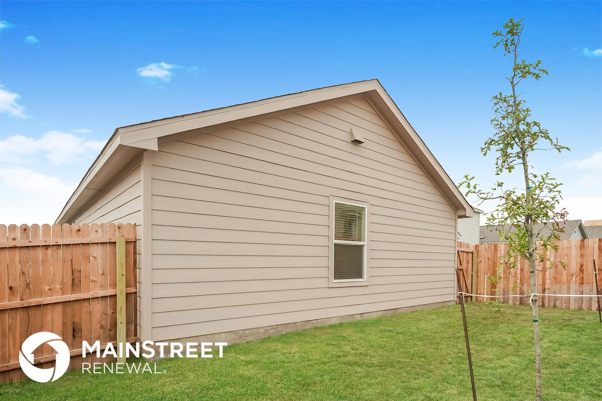 Building Photo - 13827 Goat Cv