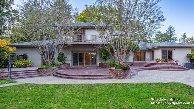 Building Photo - 16000 Greenwood Rd