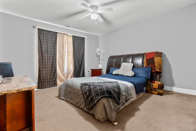 Building Photo - 240 Highland Ave