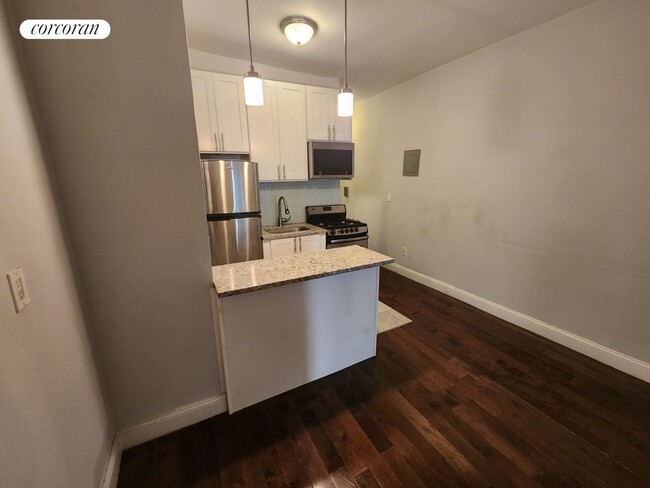 Building Photo - 269 W 146th St