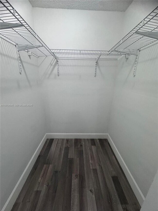 Building Photo - 6875 SW 148th Ct