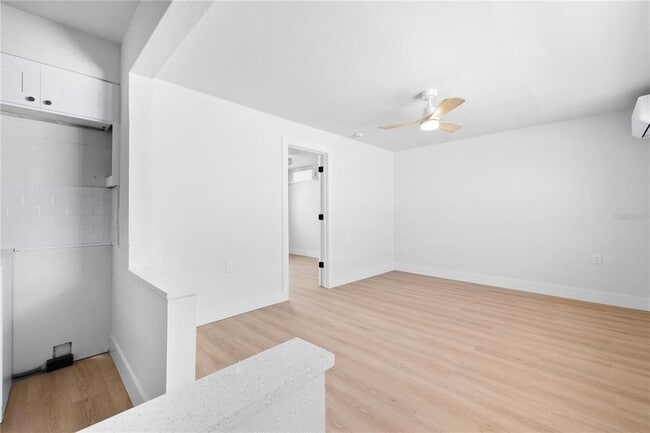 Building Photo - 13388 1st St E