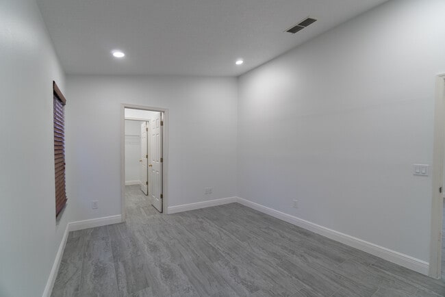 Building Photo - 1903 Seatonham St