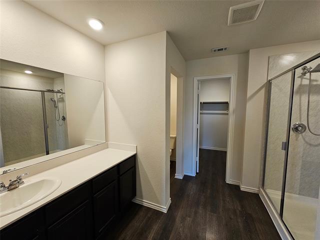 Building Photo - 2220 Rosemary Wy