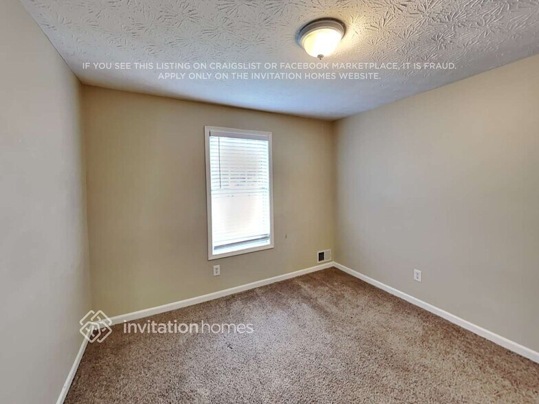 Building Photo - 4968 Turtle Summit