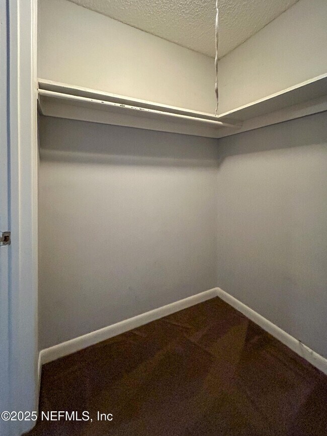 Building Photo - 1124 Woodruff Ave